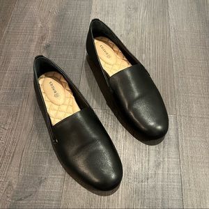 Birdies Black Leather Starling Loafer